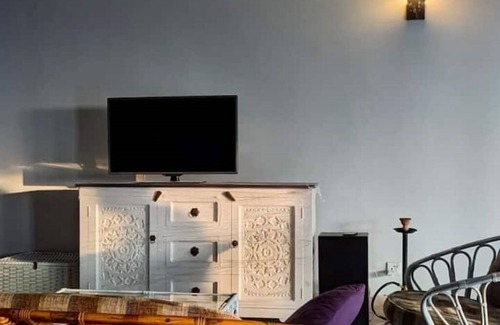 G-8 Sector Appartement | Luxury Poolside