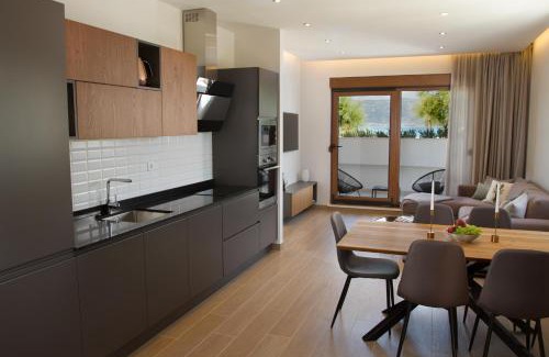 Slatine Villa | Luxury Poolside Villa