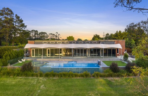 Elaine Maison | Luxury Private Estate