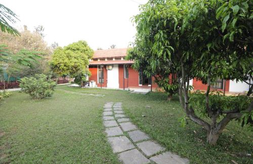 Denkanikota Maison | Luxury Private Pool Villa with Jacuzzi Bangalore - Kerala House