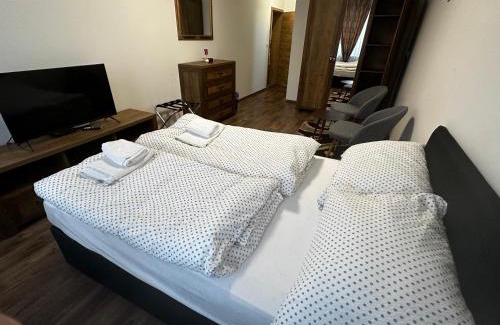 Horna Poton Appartement | Luxury Private Rooms