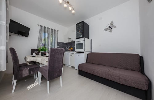 Kastel Gomilica Appartement | Villa de luxe avec piscine chauffée / refroidie et grand jardin près de Split