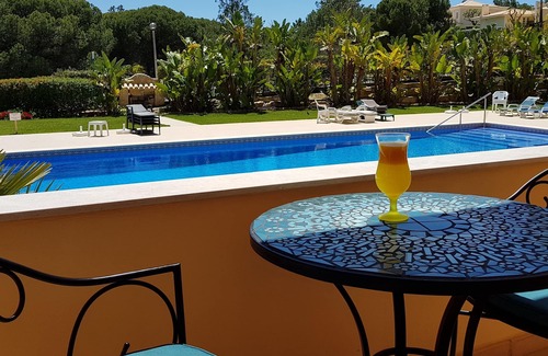 Vale do Garrao Appartement | Luxury Raised Ground Flr. Appartement, à 1 km des superbes plages de Vale do Lobo Wi-Fi