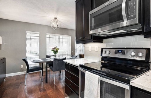 Cloisters Appartement | *Luxury/ Relax/ Secluded/ Walk to Everything/ Golf