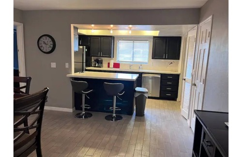 Security Acres Copropriété | LUXURY RESORT CONDO-WALKABILITY TO ALL OF OLD TOWN