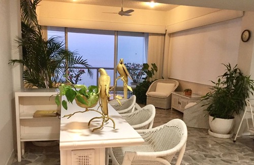 Club Deportivo Copropriété | Luxury Retreat on the beach in Acapulco Bay