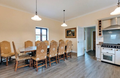 Craven Arms Cottage | Luxueux cottage de 6 chambres avec piscine, Sans dépôt