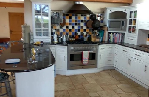 Villeneuve d'Aveyron Maison | Retraite magnifique, vieille grange a tabac, 5+1 chambres/ 12 personnes