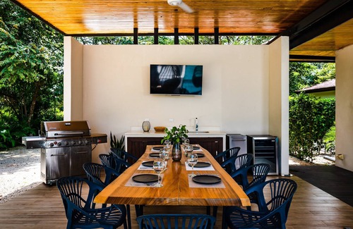 Tamarindo Maison | Luxury Retreat: Private Pool, Fire Pit & Exclusive Beach Club – 4 Min to the Beach