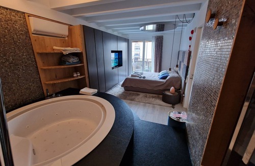 Treviso Lit Et Petit-Déjeuner | LUXURY ROOM & PRIVATE SPA RIO BOTTENIGA