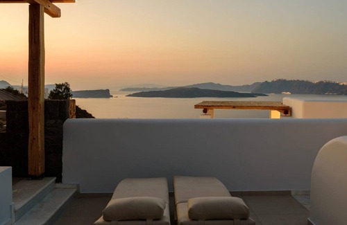 Akrotiri Villa | Luxury Santorini Villa | Villa Azure Aura | 4 Bedrooms | Private Pool & Stunning Caldera Views| Akrotiri