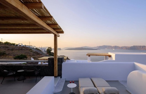Akrotiri Villa | Luxury Santorini Villa | Villa Azure Aura | 4 Bedrooms | Private Pool & Stunning Caldera Views| Akrotiri