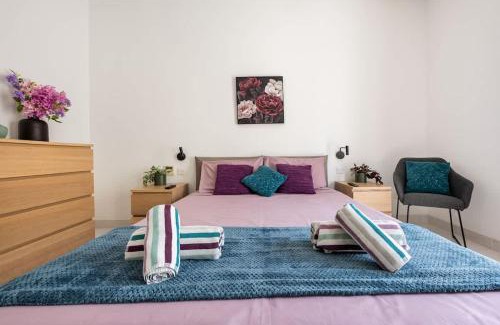 Il-Balluta Appartement | Luxury Sea View Apartment in Prime Location
