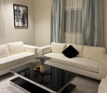 Al Ulaya Appartement | Luxury self-entry شقة فخامة العليا - دخول ذاتي