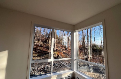 Owl's Head Ski Resort Copropriété | Luxury ski-in/ski-out condo with Club Lake access on beautiful Lake Memphremagog