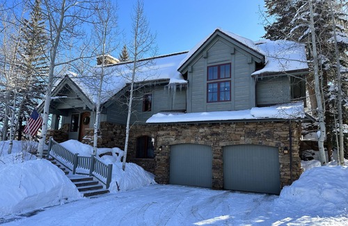 Avon Cabine | Luxury Ski-in/Ski-out Bachelor Gulch Designer Cabin