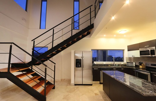 Jaco Appartement | Luxury Sky Penthouses 3-6BR Condo-Hotel at Oceano Jaco