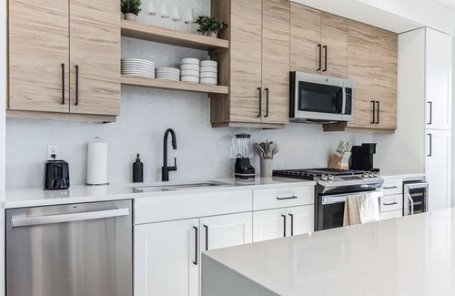 Uptown Appartement | Luxury Spacious Apt, Gym, Spa, Garage & DT Views