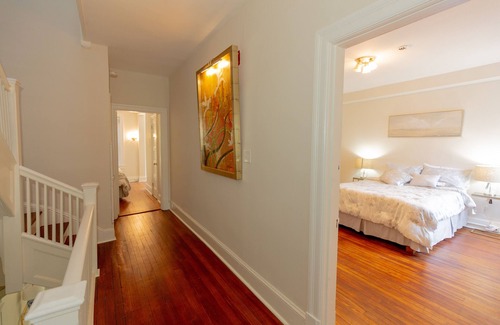 Woodley Park Lit Et Petit-Déjeuner | "Luxury spacious charming DC row house + parking"