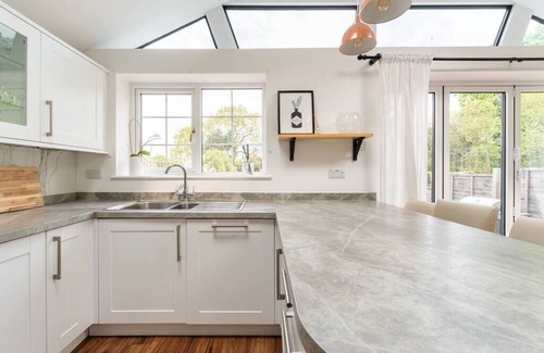 Potters Bar Maison | Luxury & Spacious 2 Bed Annex with Private Garden