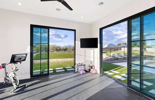 Pinnacle Peak Maison | LUXURY SPRING TRAINING RENTAL IN NORTH SCOTTSDALE. Entertaining Dream!
