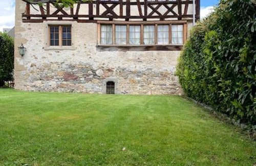 Horgen District Villa | Luxury stay in 250 year old wine farm house and gardens