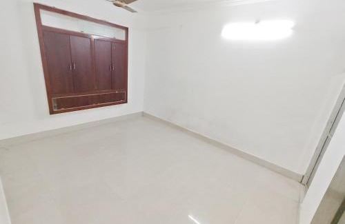 Naini Appartement | Luxury stay near Arail Ghat