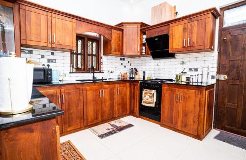 Eravur Pattu Maison | Luxury Stay Near Pasikuda