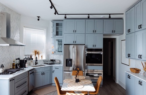 Woodlawn Copropriété | Luxury Stay on UChicago Campus 11 min walk to hospitals