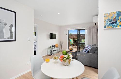 Welcome Bay Appartement | Luxury Stay - Parrot Nest - Brand New