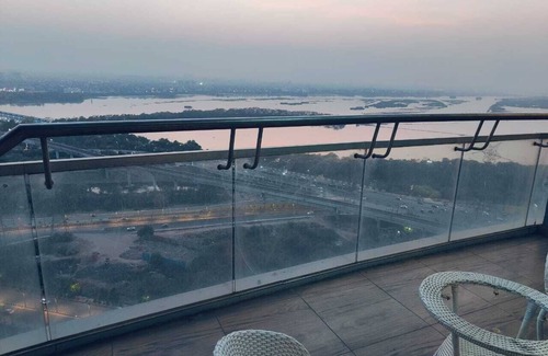 Noida Appartement | Luxury Stay Supernova