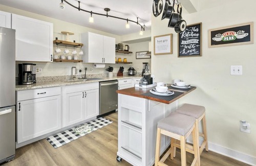 Countryside Maison | Luxury Sterling townhome - Private, Self checkin