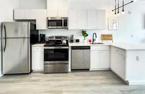 Elizabeth Appartement | Luxury Studio Apartment-near NYC, EWR, Prudential, NJPAC, Dwntwn Newark, MetLife