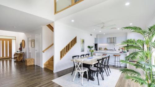Moreton Bay Region Maison | Luxury & Style On The Canal
