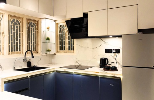 Pallavaram Appartement | Luxury Stylish Comfort near Airport, Bus and Train