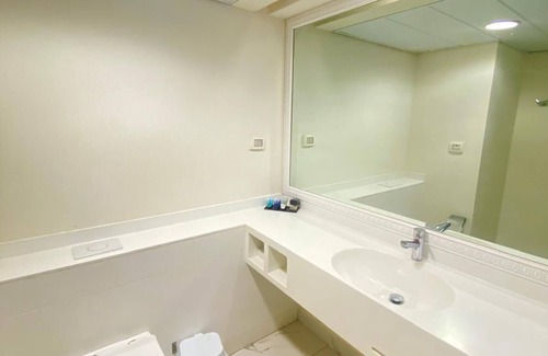 Netanya Hôtel | Luxury Suite on Netanya’s Seafront Hotel Ramada