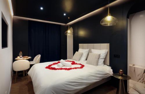 Castres Appartement | Luxury Suite Romantic Getaway with Jacuzzi