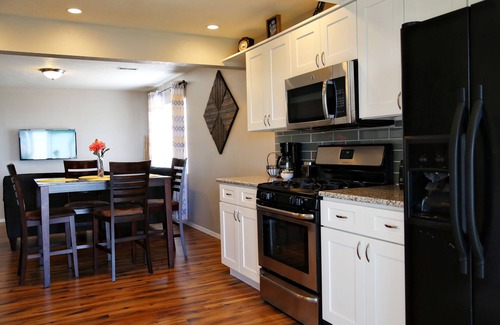 Northwest Colorado Springs Appartement | Suite de luxe avec cuisine, sentiers et belle vue