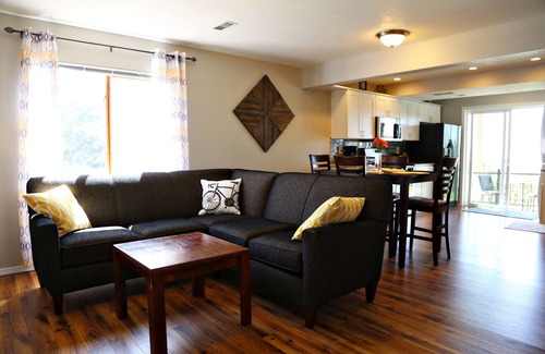 Northwest Colorado Springs Appartement | Suite de luxe avec cuisine, sentiers et belle vue