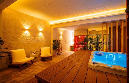Eindhoven Appartement | Luxury Suite with Sauna & Private Wellness