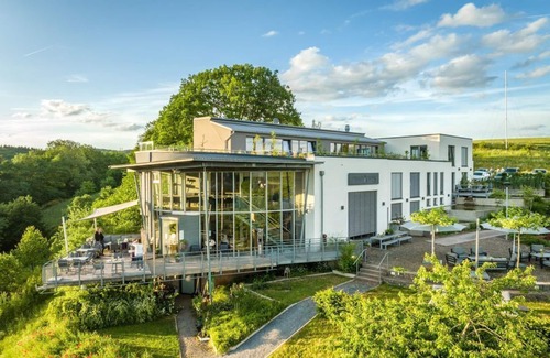 Geichlingen Appartement | Luxury suite with whirlpool and sauna - Boutiquehotel Genusswerk Eifel