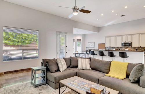 Arabian Crest Maison | LUXURY Sunny Days Scottsdale! Great Location+ NO FEE Heated Saltwater Pool!
