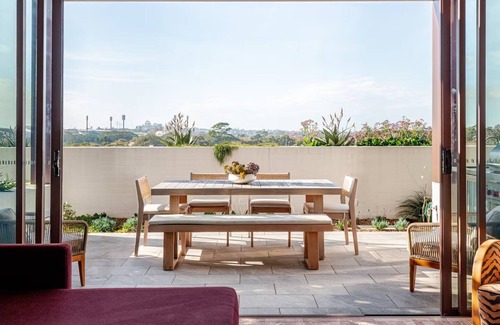 Redfern Appartement | Luxury Sydney Penthouse – 3 Bed, 3 Bath, 3 Car | Near Crown St & CBD