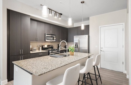 Riverside Appartement | Luxury Tempe Stay 1BR w/Patio, Gym & Business Center