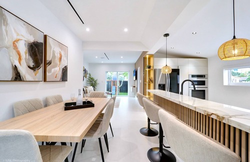 Flagami Villa | Luxury The Rock & Music Villa Miami!