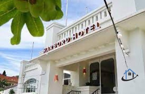 Freshwater Maison | Luxury townhouse, ocean views, plunge pool, pets