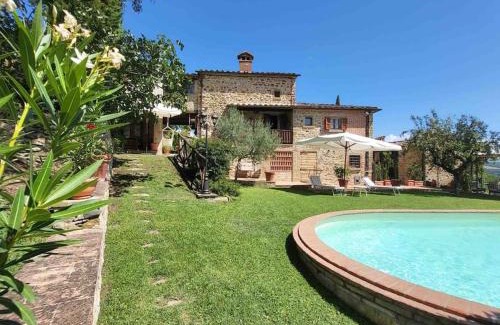 Anghiari Appartement | Luxury Tuscan Farm Stay, 1 bedroom with a pool