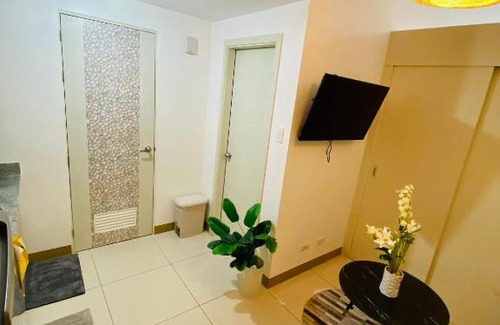 Las Pinas Appartement | Luxury Two Bedroom with Balcony in SOUTH RESIDENCE of Las Pinas