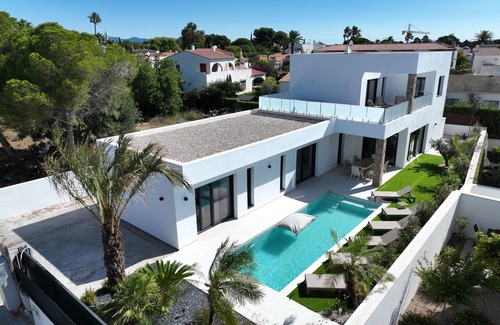Cambrils Villa | chalet designer de luxe pour 8 personnes avec piscine chauffée