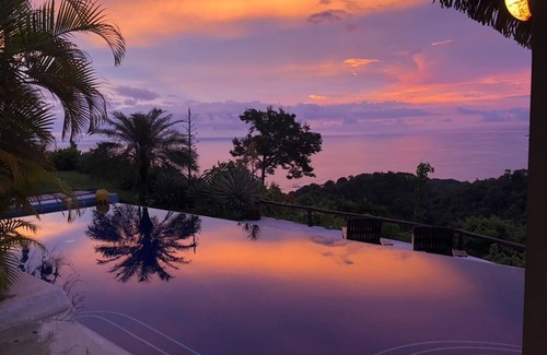 Mal Pais Villa | Luxury Villa in the Jungle- Ocean & Bay View - Pool, A/C, Wi-Fi